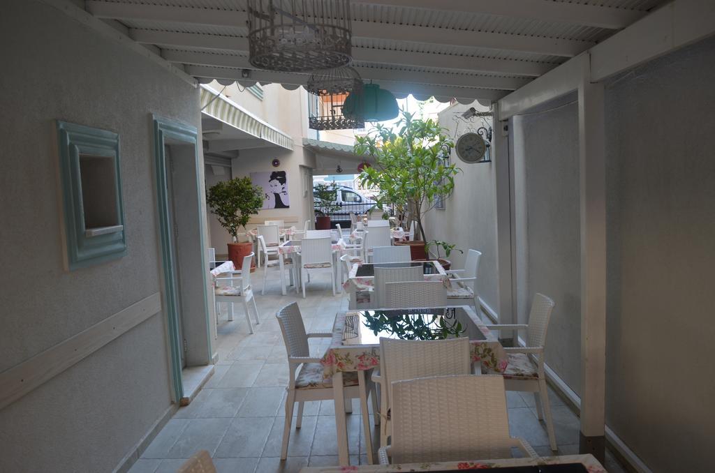 Mostar Hotel Ayvalik Ngoại thất bức ảnh