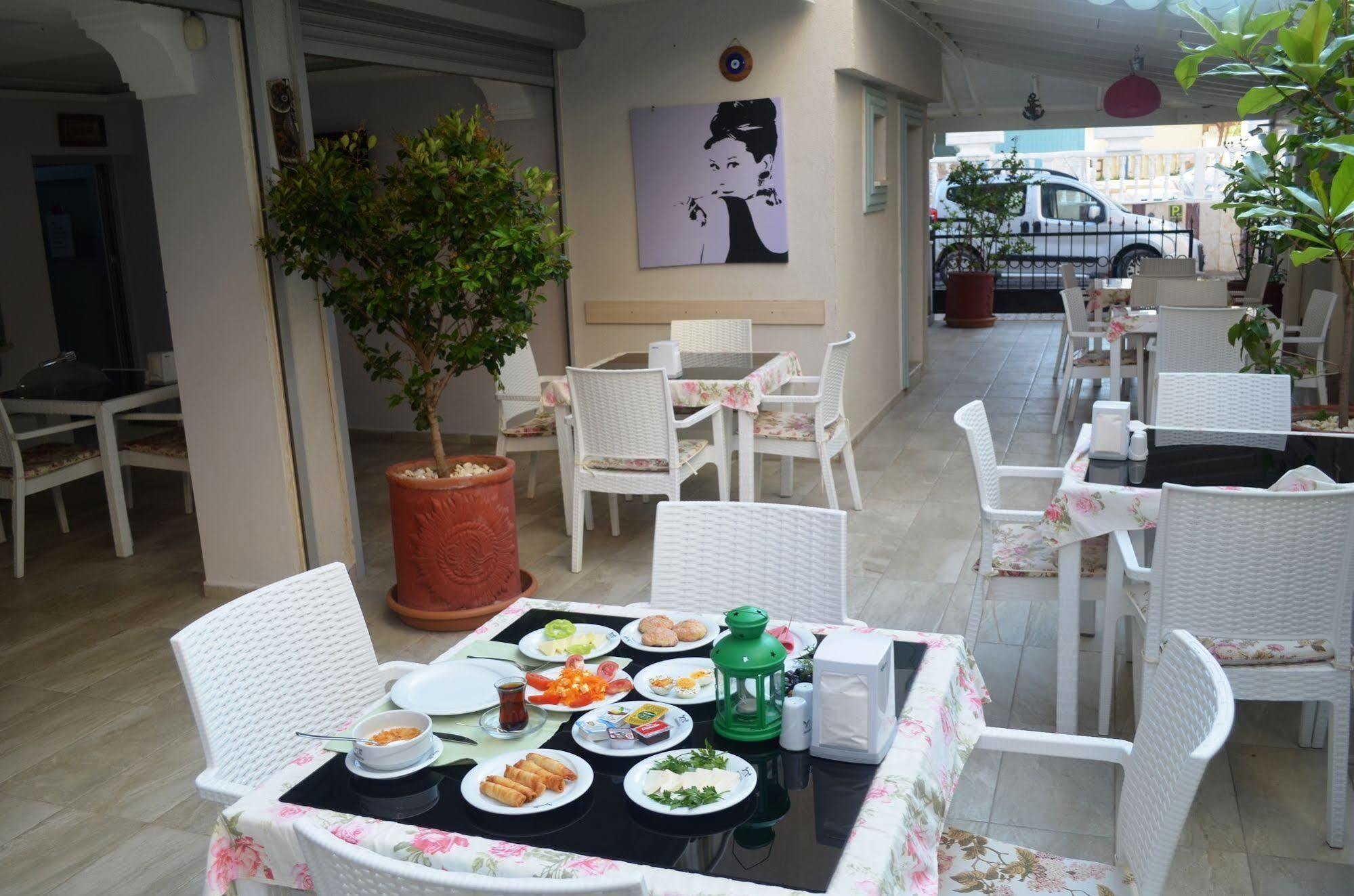Mostar Hotel Ayvalik Ngoại thất bức ảnh